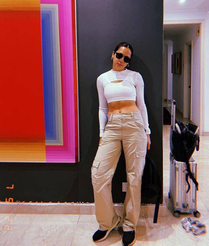 Ootd ala Pevita Pearce (instagram.com/pevpearce)