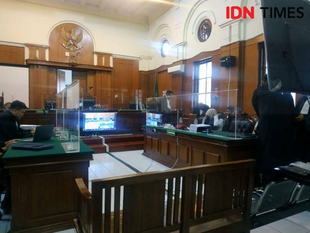Kuasa Hukum Bawa 10 Orang untuk Ringankan Bechi