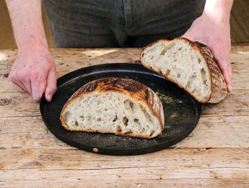 ilustrasi sourdough yang sudah dipotong (pexels.com/Geraud pfeiffer)