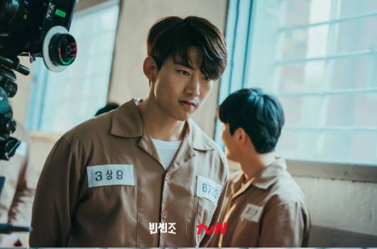 Taecyeon dalam KDrama Vincenzo (dok. tvN/Vincenzo)