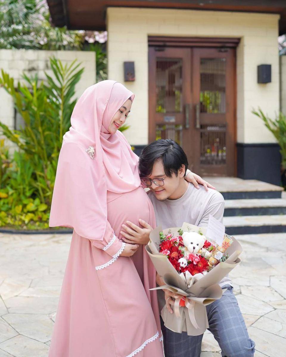 Anisa Rahma dan Anandito Dwis (instagram.com/anisarahma_12)