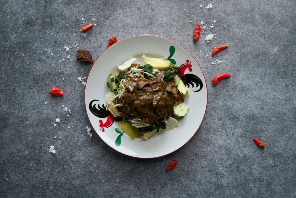 ilustrasi rujak cingur (unsplash.com/Wherda Arsianto)