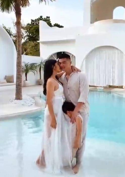 Arnold Poernomo dan keluarga (Instagram.com/tiffaniysoetanto/)