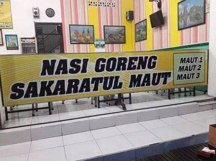 nama warung bertema hantu (twitter.com/nocontextwarung)