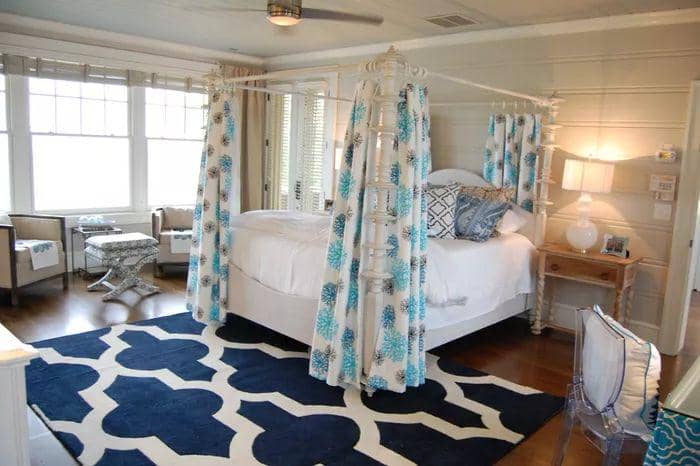 ilustrasi kamar tidur bergaya tradisional (thespruce.com)