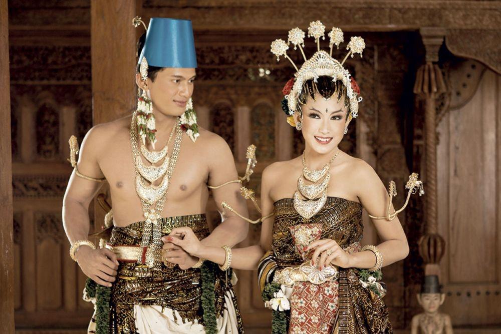 5 Hal Menarik Pakaian Adat Paes Ageng, Pancarkan Aura Pengantin!