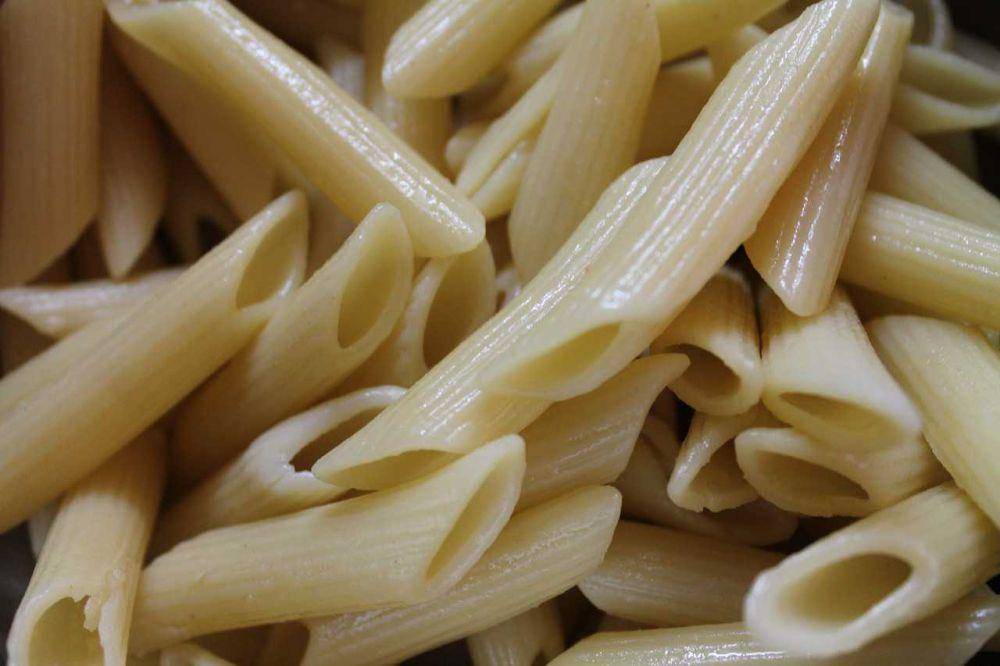 ilustrasi penne (freepik.com/zwodra)