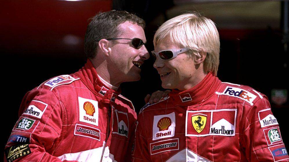 Mika Salo (kanan) dan Eddie Irvine pada musim 1999. (formula1.com)