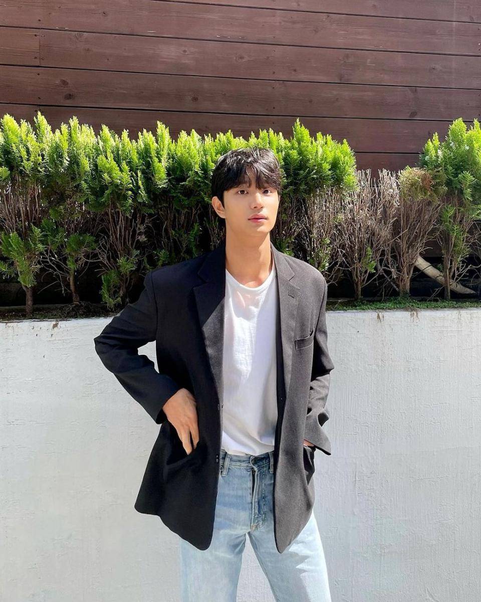 Kim Jae Won (instagram.com/rlawodnjs_)