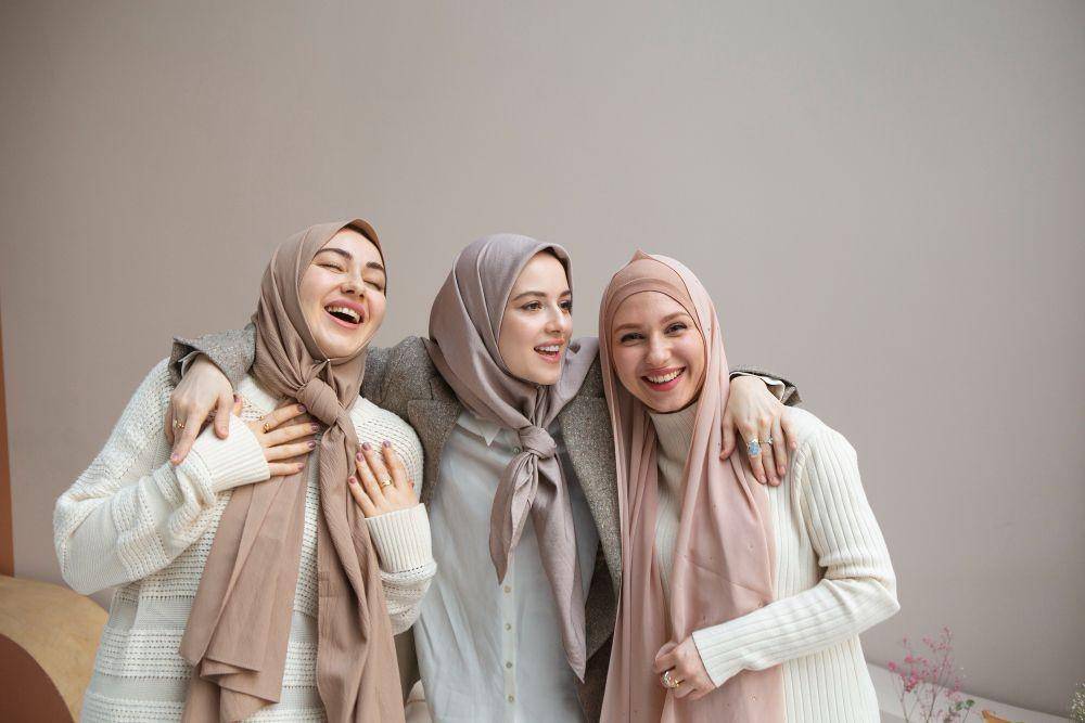 ilustrasi perempuan muslimah (freepik.com/freepik)