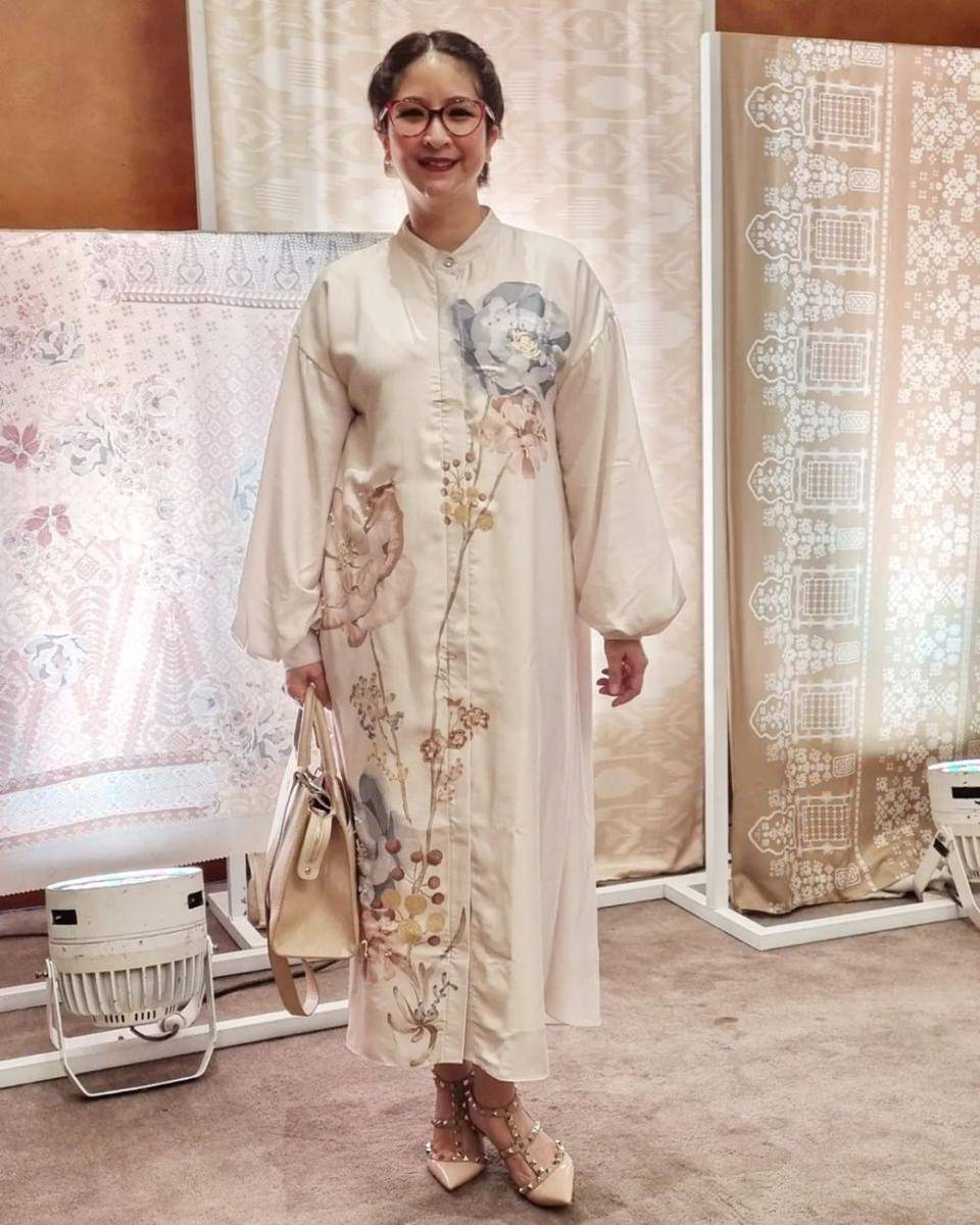 Koleksi dress Novita Angie (instragram.com/novitaangie)