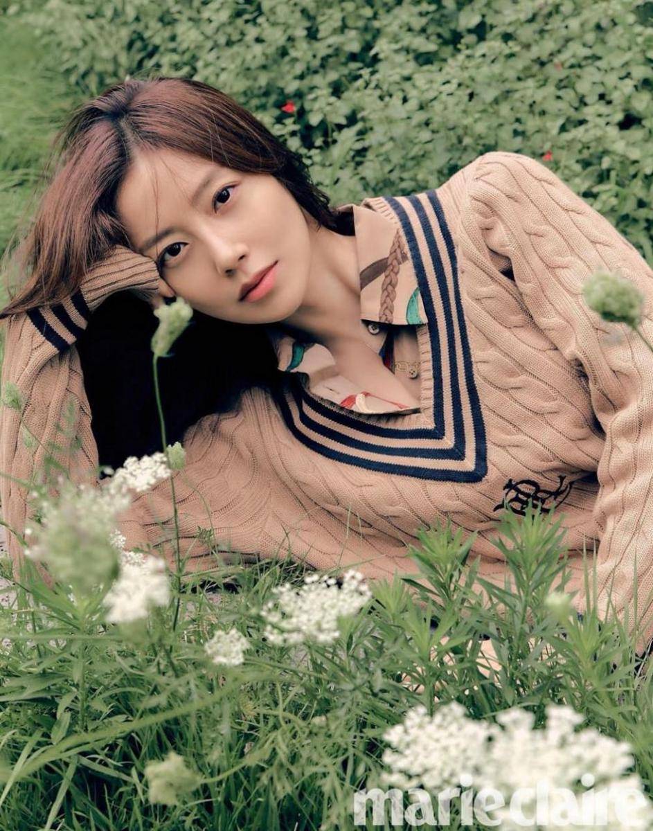 Moon Chae Won (instagram.com/moonchaewon_official)