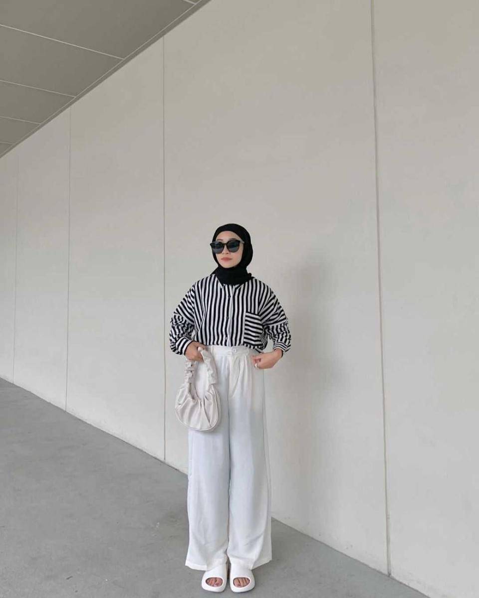 OOTD dengan celana putih (instagram.com/nabilayua)