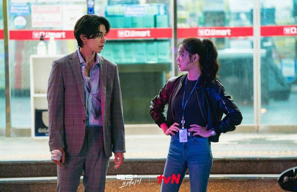 Lee Dong Wook dan Han Ji Eun di drama Bad and Crazy (instagram.com/tvn_drama)