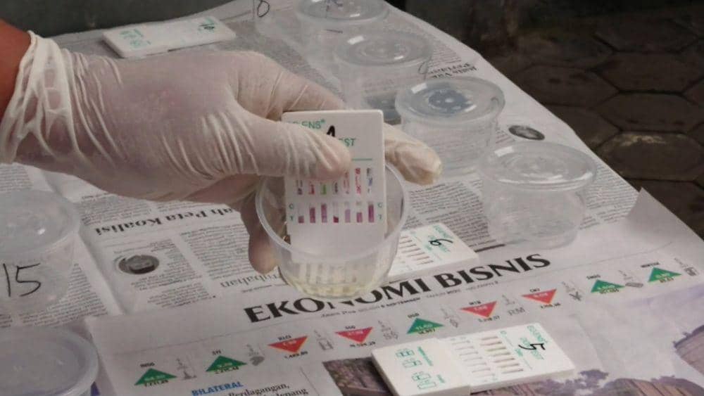 Hasil tes urine ASN di Kantor Kecamatan Boyolangu. IDN Times/ Bramanta Pamungkas