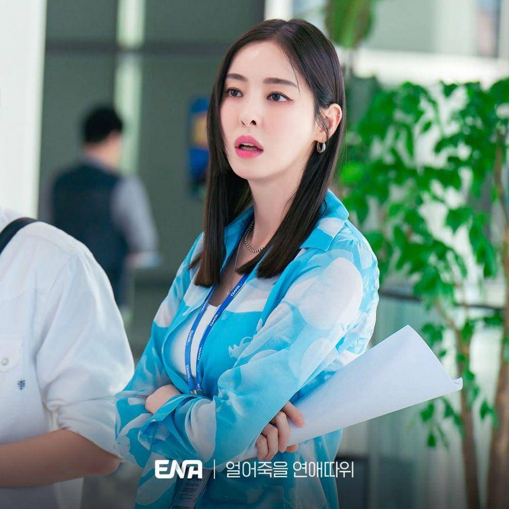 Lee Da Hee di KDrama Love Is for Suckers. (instagram.com/channel.ena.d)