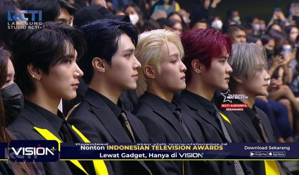 WayV di Indonesian Television Awards 2022 (Twitter.com/Momant_Fine/)
