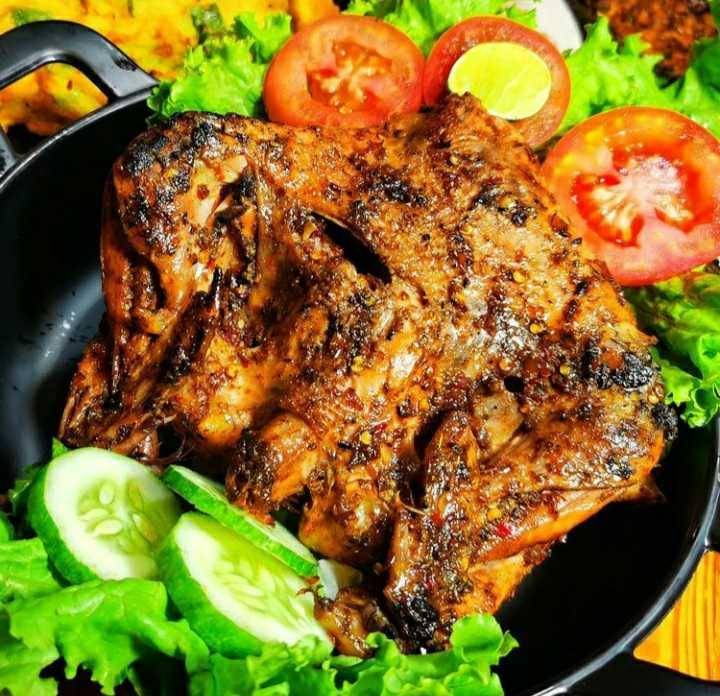 Ayam Taliwang Lima Rasa (instagram.com/ayamtaliwanglimarasa)