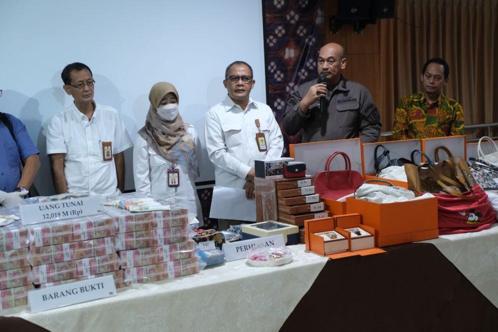 Rugikan Negara Rp96 Miliar, Aset 2 Pengemplang Pajak Disita
