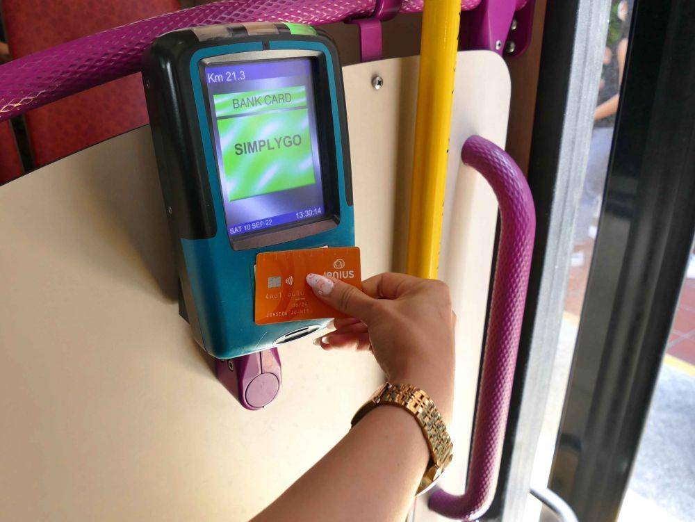 Kartu Jenius untuk tap bus di Singapura (dok. Jenius)