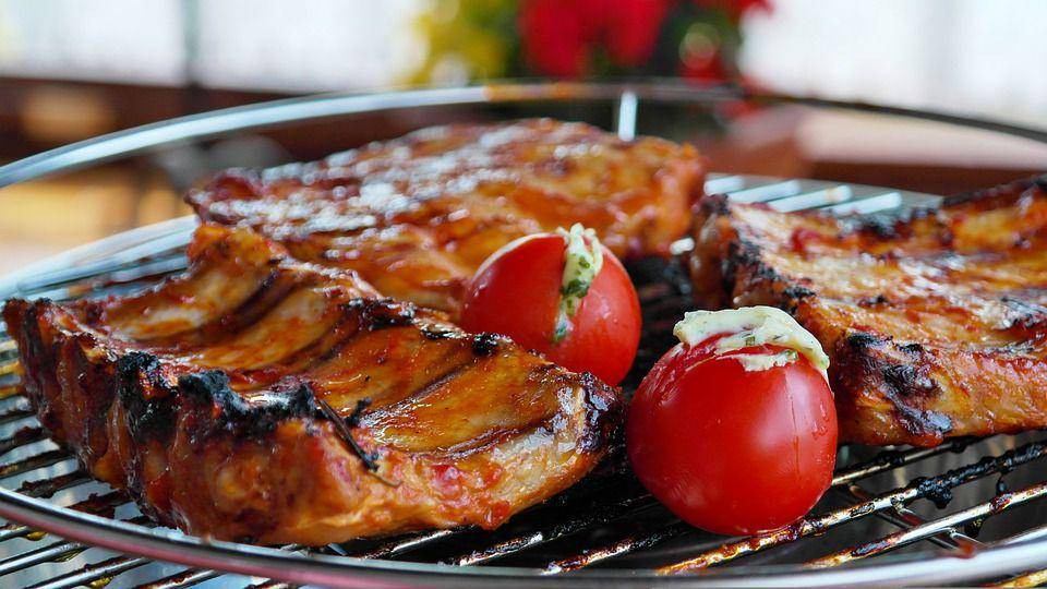 ilustrasi daging grilling (pixabay.com/-Rita-👩‍🍳 und 📷 mit ❤)