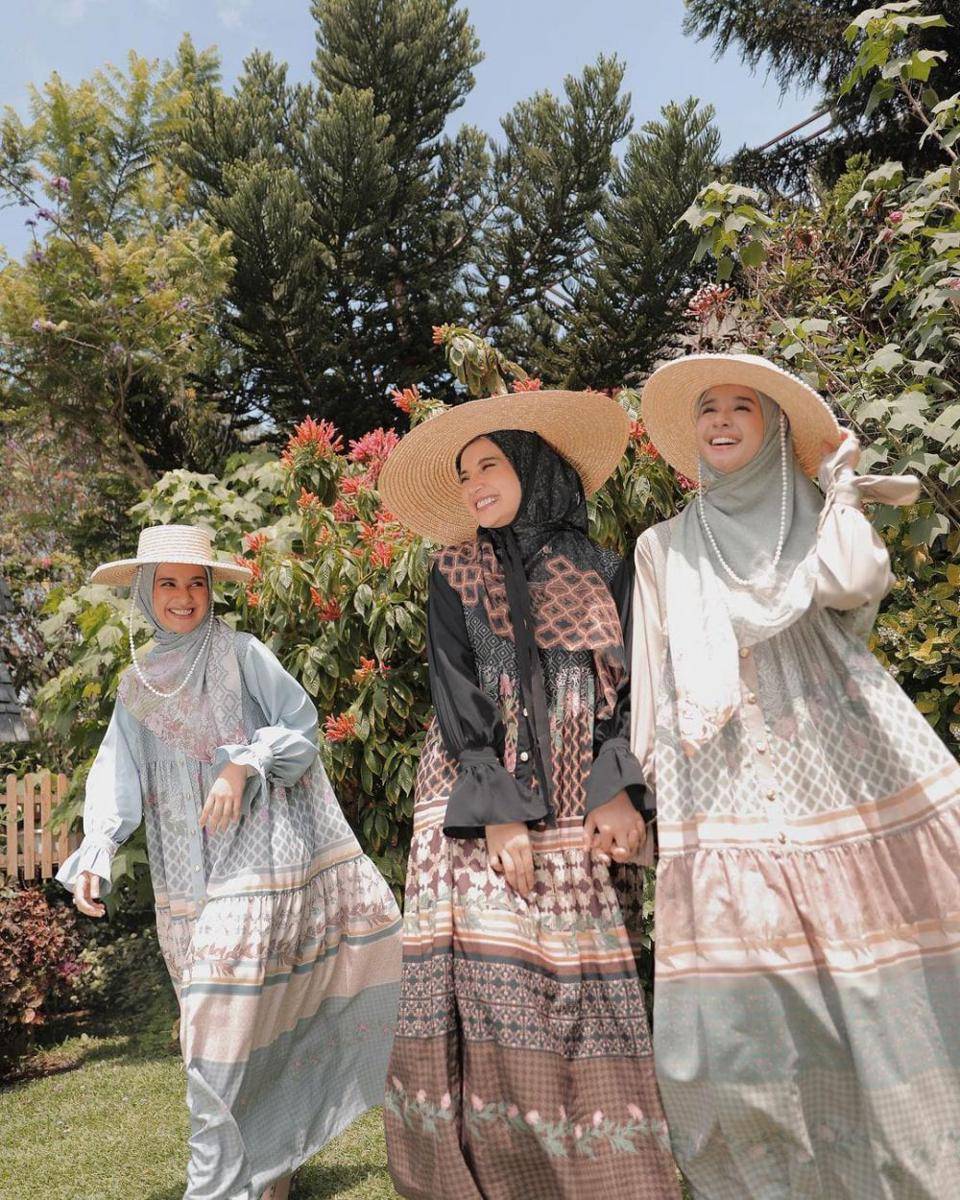 Laudya Cynthia Bella, Zaskia Sungkar, dan Shireen Sungkar (instagram.com/laudyacynthiabella)