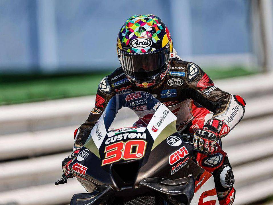 Takaaki Nakagami (instagram.com/takanakagami)