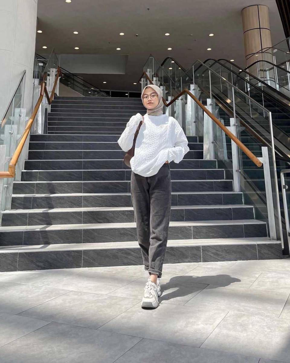 padu padan outfit nonton konser ala selebgram Wanda Hamidah (Instagram.com/wandahamidah_h)