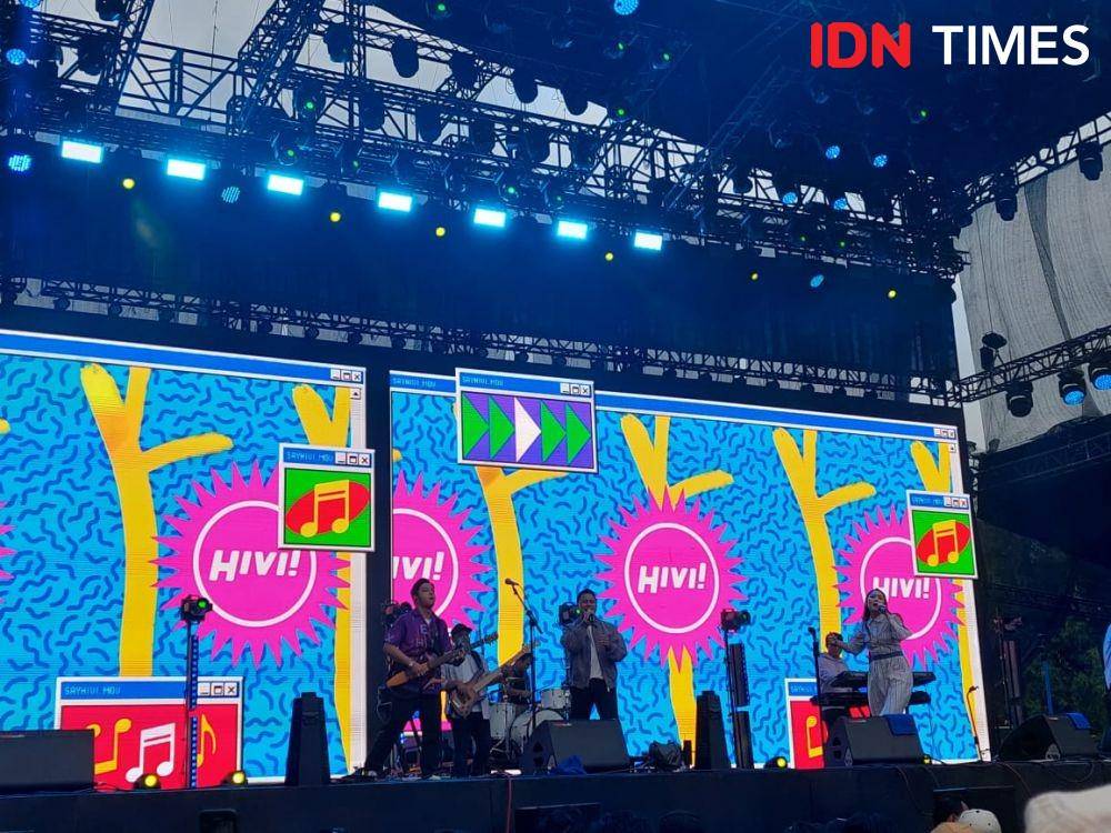 HiVi di Pestapora 2022 Day 1 di Gambir Expo, pada Jumat (23/9/2022). (IDN Times/Erfah Nanda)