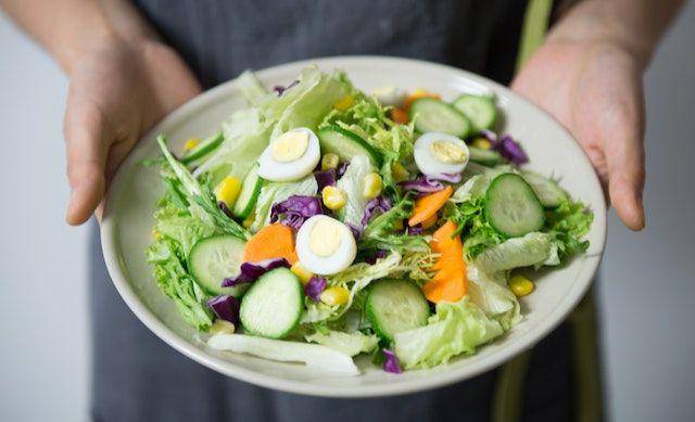 ilustrasi salad (pexels.com/Cats Coming)