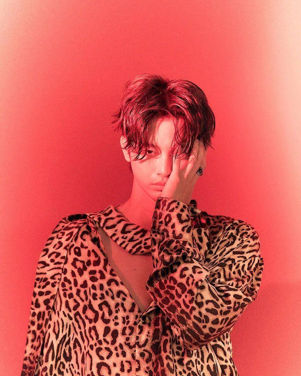 Seo In Guk (instagram.com/seo_cccc)