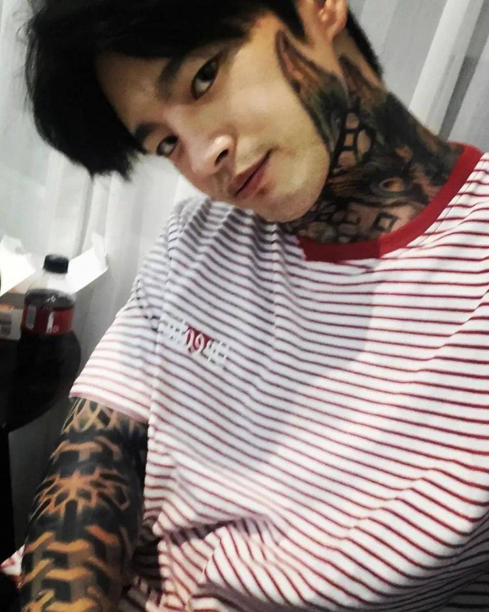 Seo In Guk (instagram.com/seo_cccc)