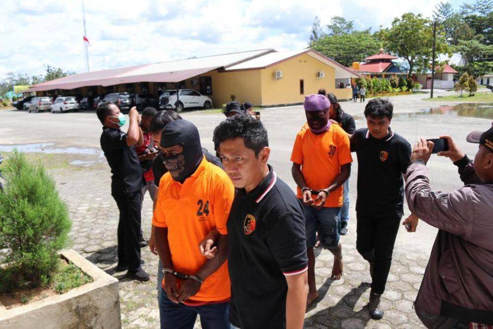Polisi Kembali Amankan Tersangka Penyuplai Senjata dan Amunisi KKB di Timika, Papua/dok Humas
