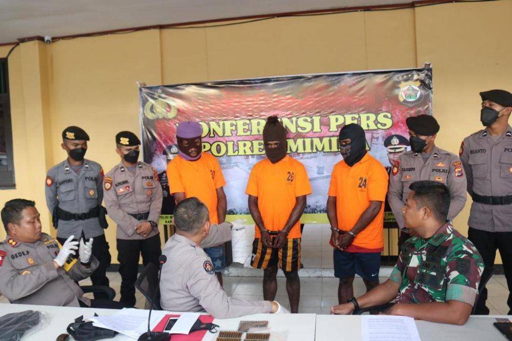 Polisi Kembali Amankan Tersangka Penyuplai Senjata dan Amunisi KKB di Timika, Papua/dok Humas