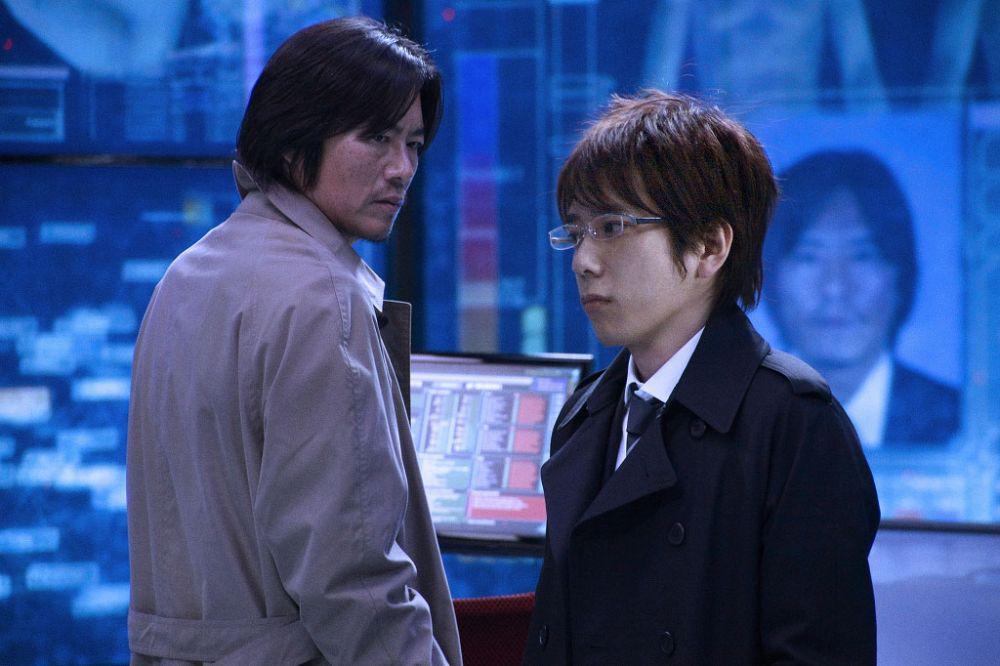 Ninomiya Kazunari dalam film Platinum Data (dok. Toho/Platinum Data)