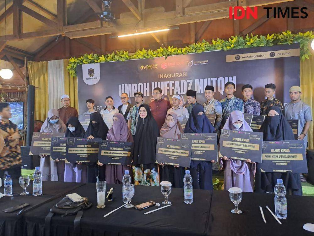 18 Hafidz Qur'an ke tanah suci mekah oleh DeEP-F bersama Muhsinin Club (IDN Times/Azzis Zulkhairil)
