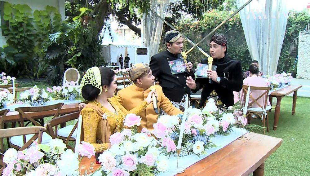 Prosesi Tedak Siten Ameena, putri dari Aurel Hermansyah dan Atta Halilintar. 25 September 2022. (YouTube/AH)