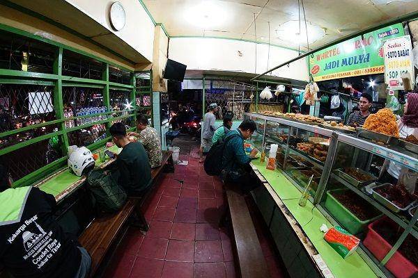 Warteg Warmo (instagram.com/suryadi hertanto)