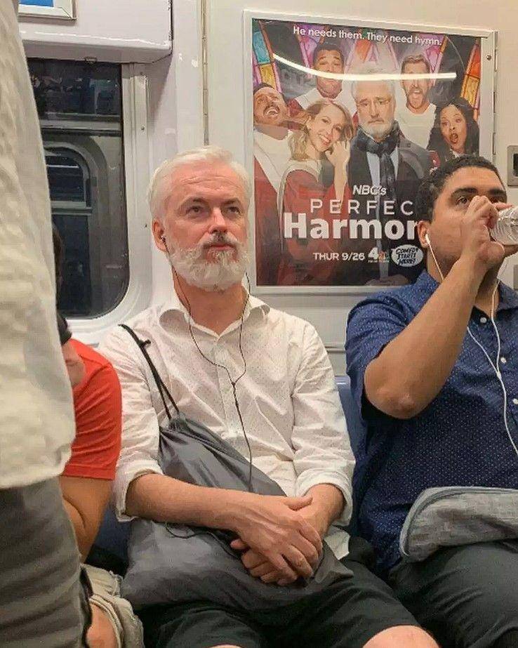 gak sengaja mirip model (instagram.com/subwaycreatures)