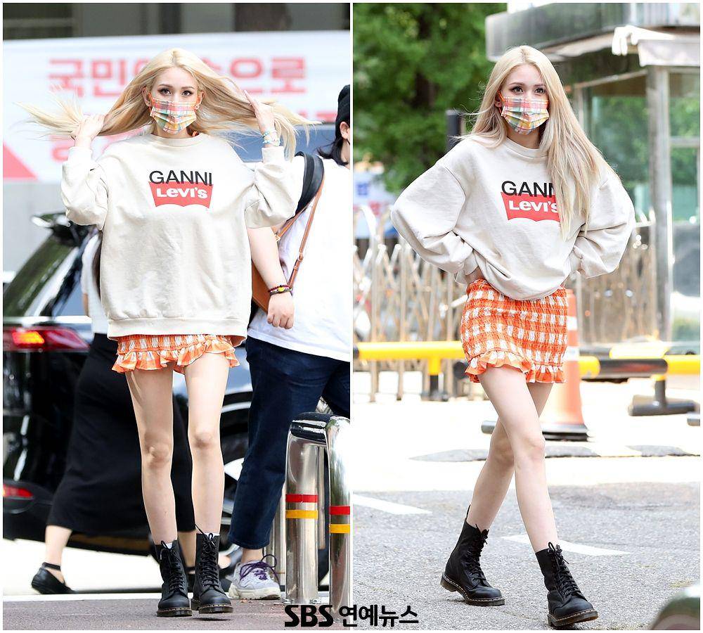 Jeon Somi (ent.sbs.co.kr)