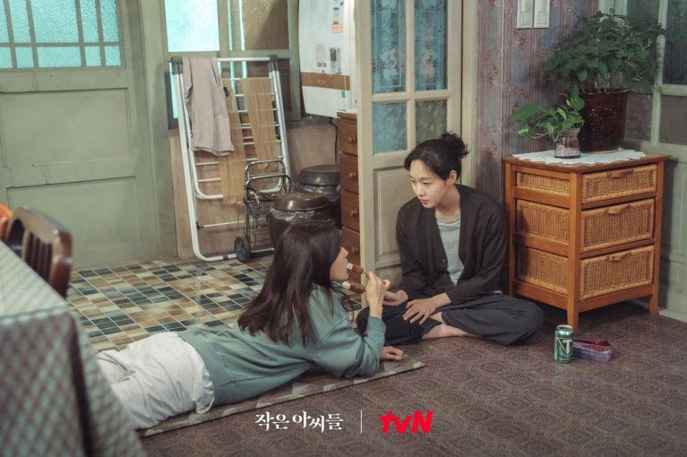 Nam Ji Hyun (Oh In Kyung) dan Kim Go Eun (Oh In Joo) di drama Korea Little Women (instagram.com/tvn_drama)