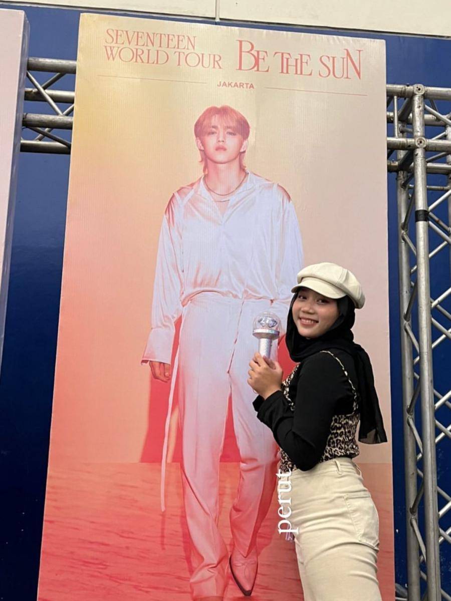 potret Zara menghadiri konser 'Be The Sun' Seventeen (instagram.com/camilliazr)