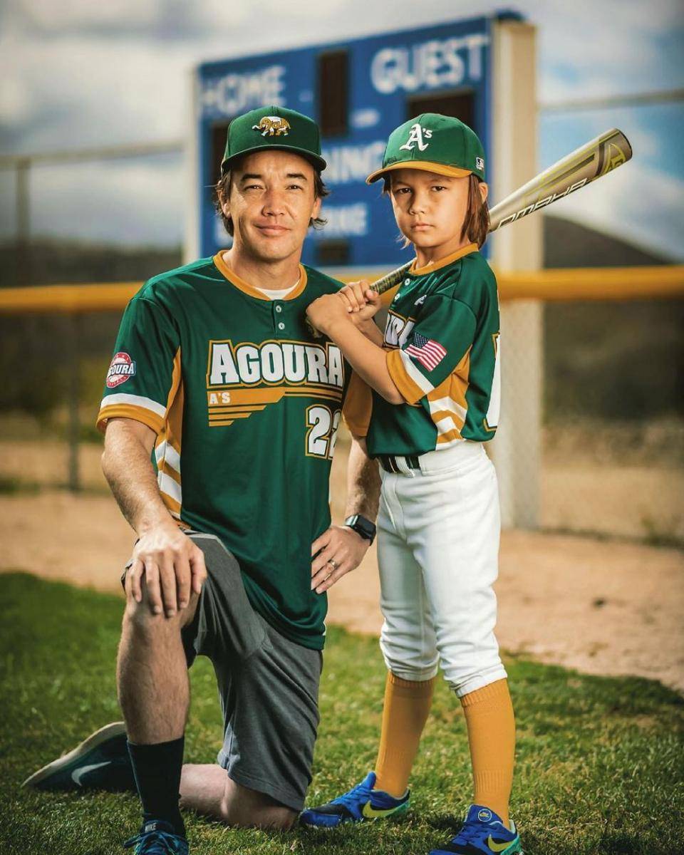 Doug Robb bersama anak (instagram.com/hoobadougrobb)