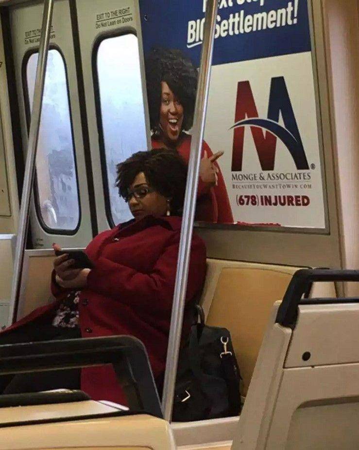 gak sengaja mirip model (instagram.com/subwaycreatures)