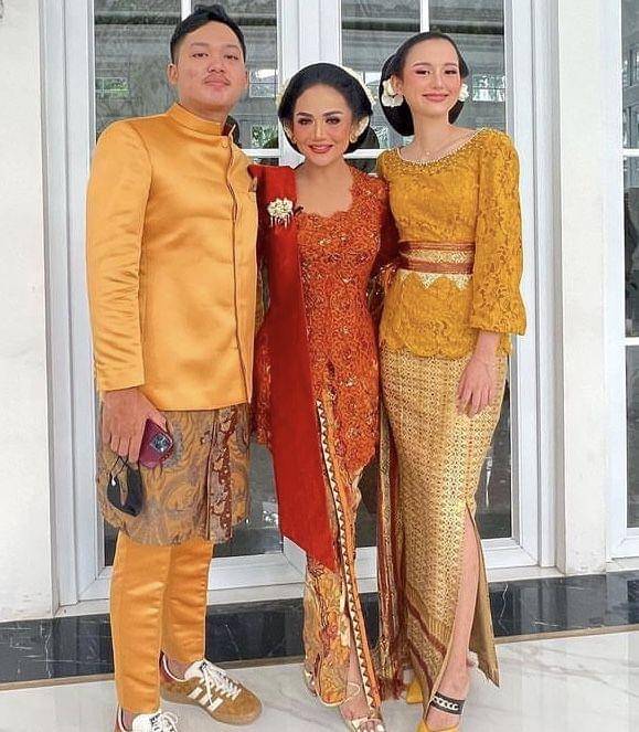 Tamu ameena (instagram.com/krisdayantilemos)