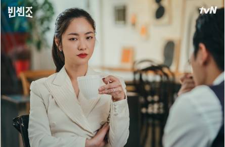 Jeon Yeo Bin dalam KDrama Vincenzo (dok. tvN/Vincenzo)