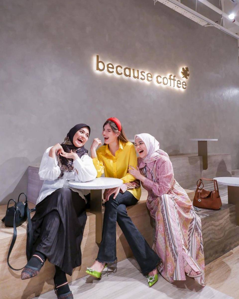 Cut Meyriska, Vebby Palwinta dan Mikaila Patritz (instagram.com/cutratumeyriska)
