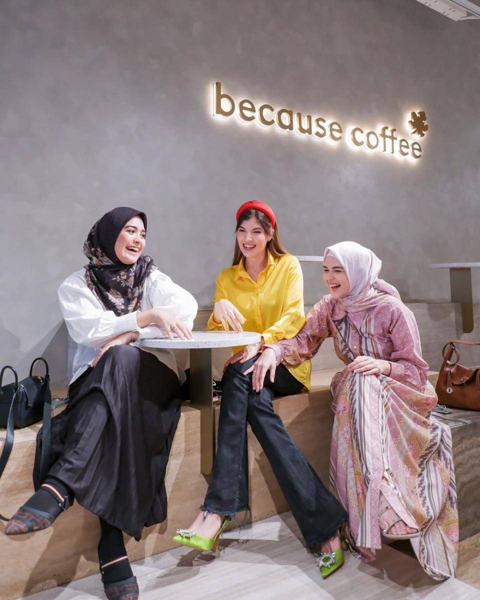 Cut Meyriska, Vebby Palwinta dan Mikaila Patritz (instagram.com/cutratumeyriska)