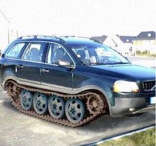 modifikasi mobil sesuka hati (twitter.com/fuckedupcars)