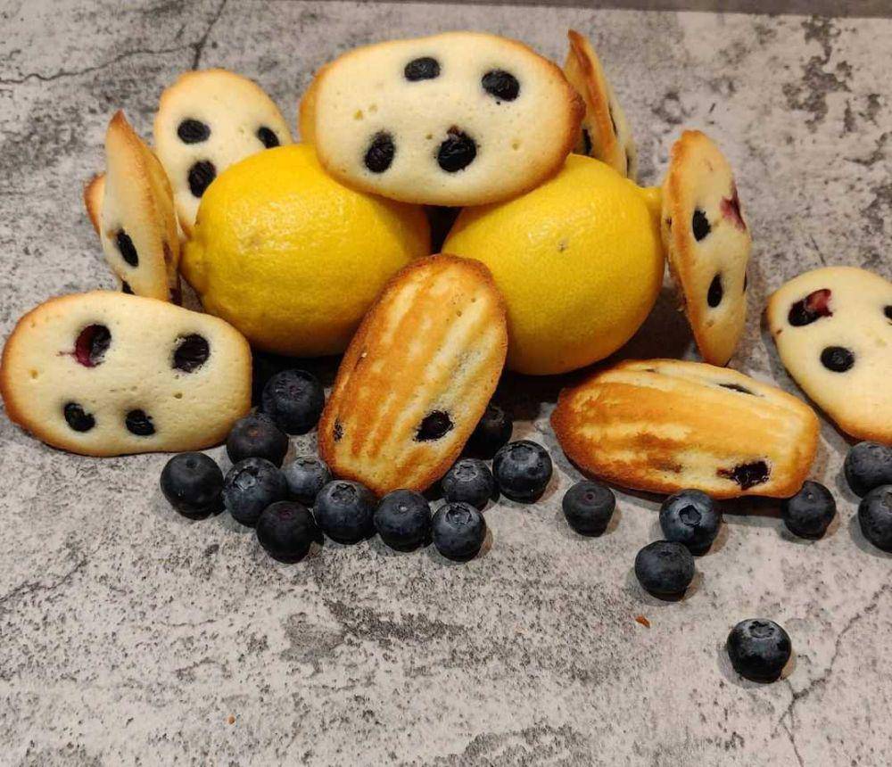 Kue madeleine (instagram.com/jasperdelicacies)